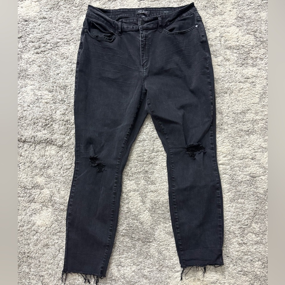 Judy Blue Black Distressed Slim Fit Denim Jeans Woman 18W